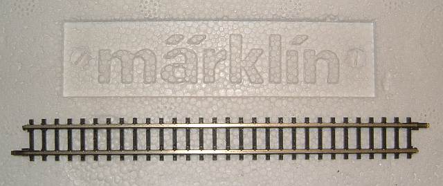 Märklin 8500 – Gerades Gleis 110 mm
